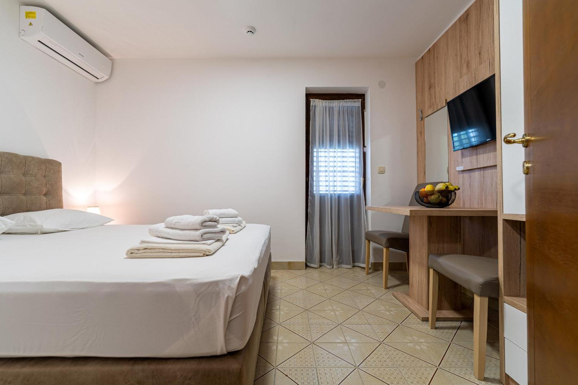 Studio Apartments Marea 2 Budva Room photo